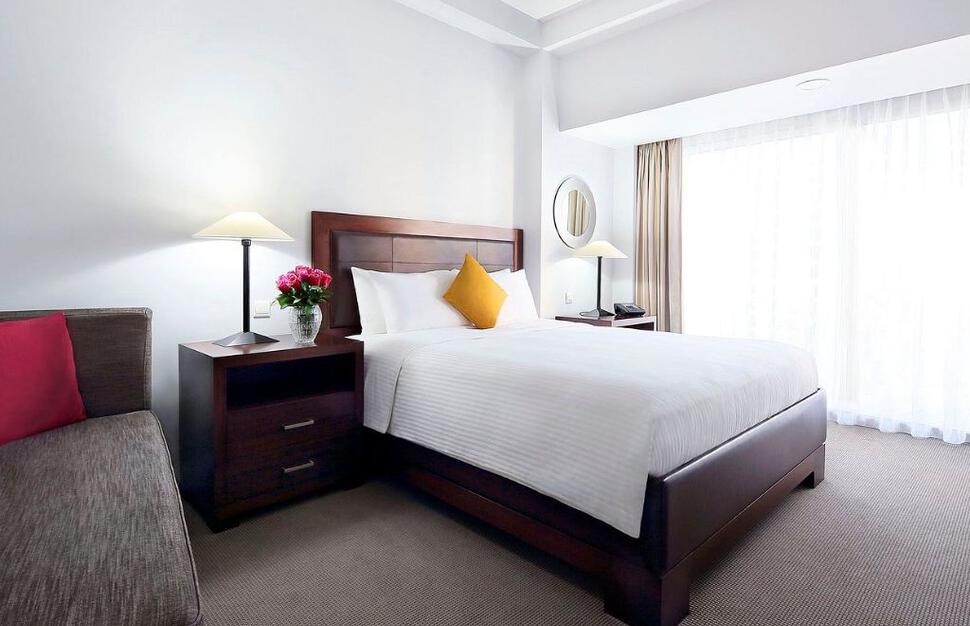 Copthorne-Kings-Hotel-1.jpg