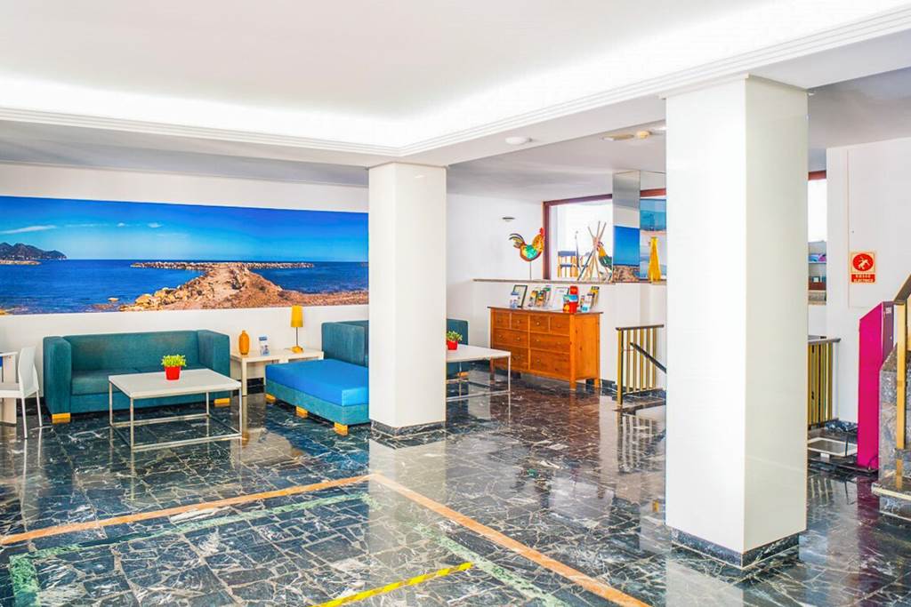 PMI_70943_Hotel_Sur_0721_05.jpg