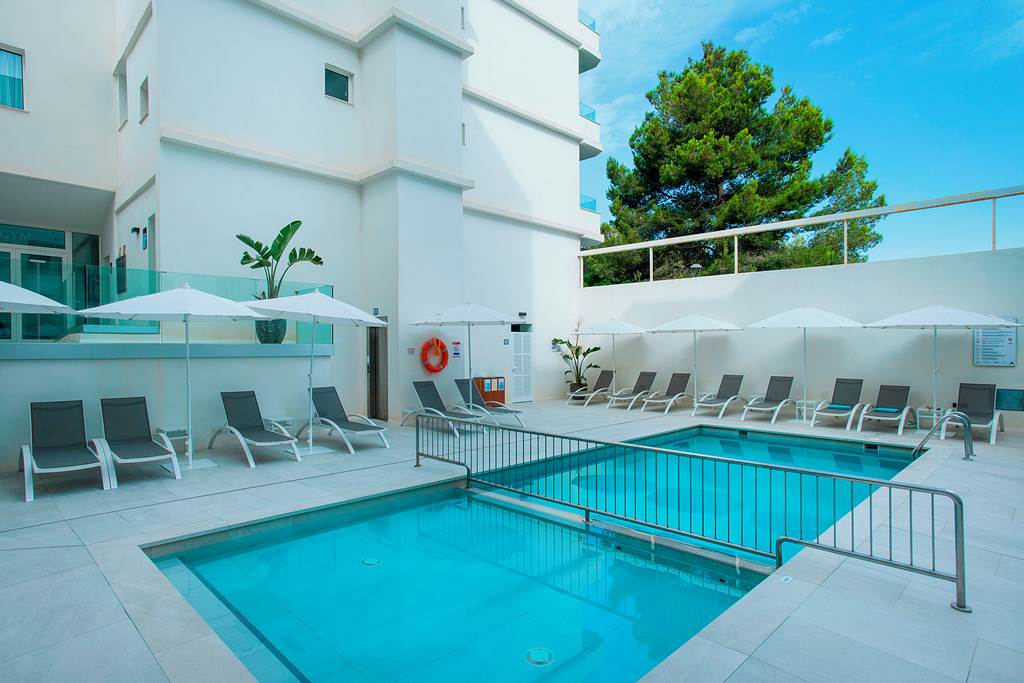 PMI_79756_Hotel_Marina_Drach_0723_12.jpg