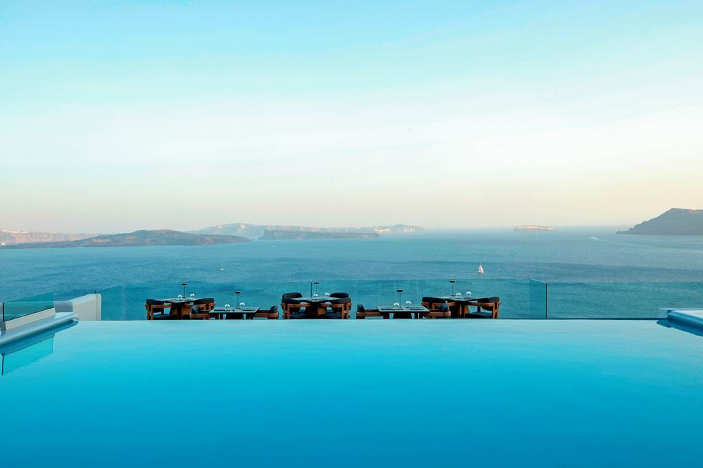 JTR_84225_Hom_Santorini_0822_26.jpg