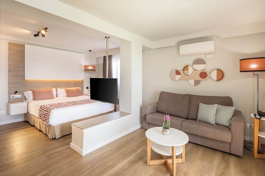 LPA_78725_LIVVO_Hotels_Anamar_Suites_0924_17.jpg