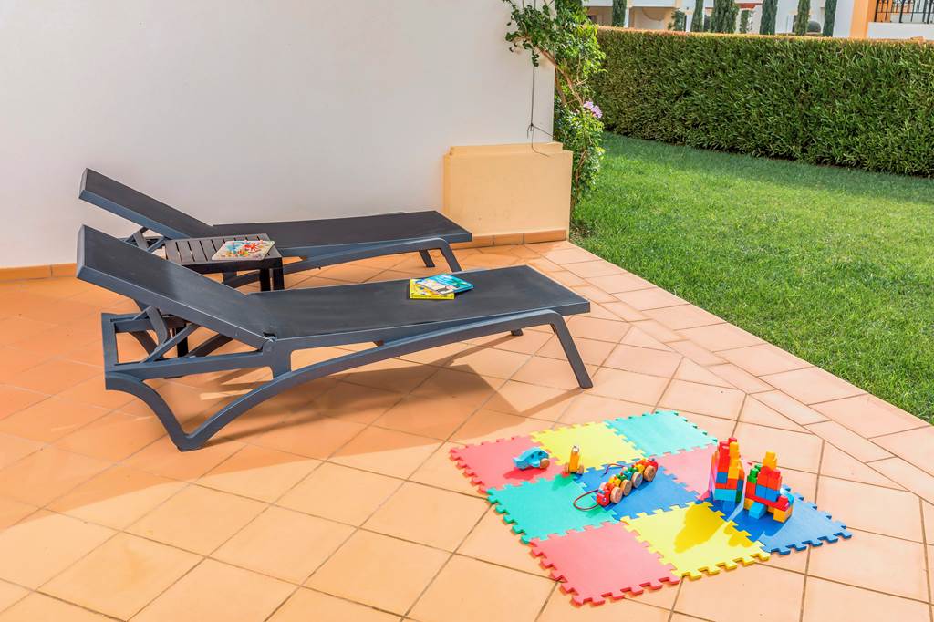 FAO_74344_Salema_Beach_Village_0421_03.jpg