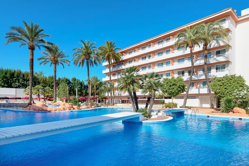 PMI_86441_Tent_Calvia_Beach_0824_26.jpg