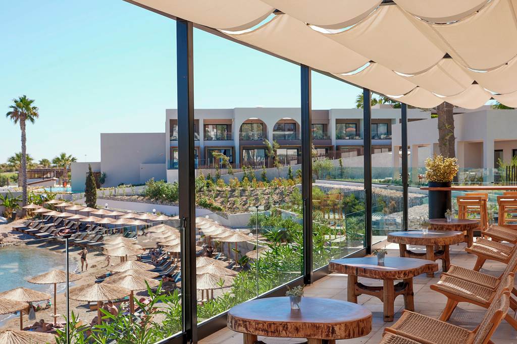 RHO_85402_Elissa_Lifestyle_Resort_0523_45.jpg