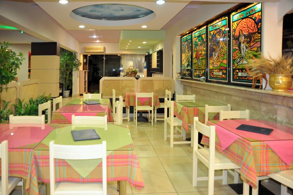RHO_84581_Anseli_Hotel_1022_02.jpg