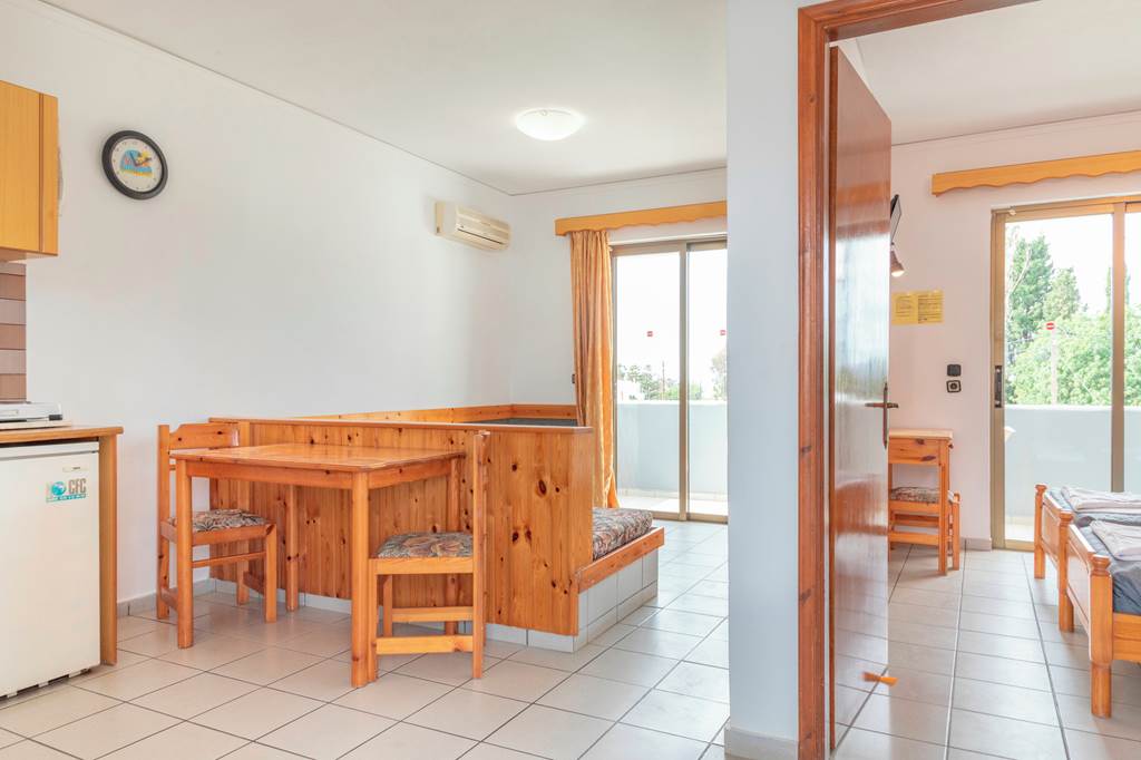 KGS_74735_Nicon_Apartments_0519_01.jpg