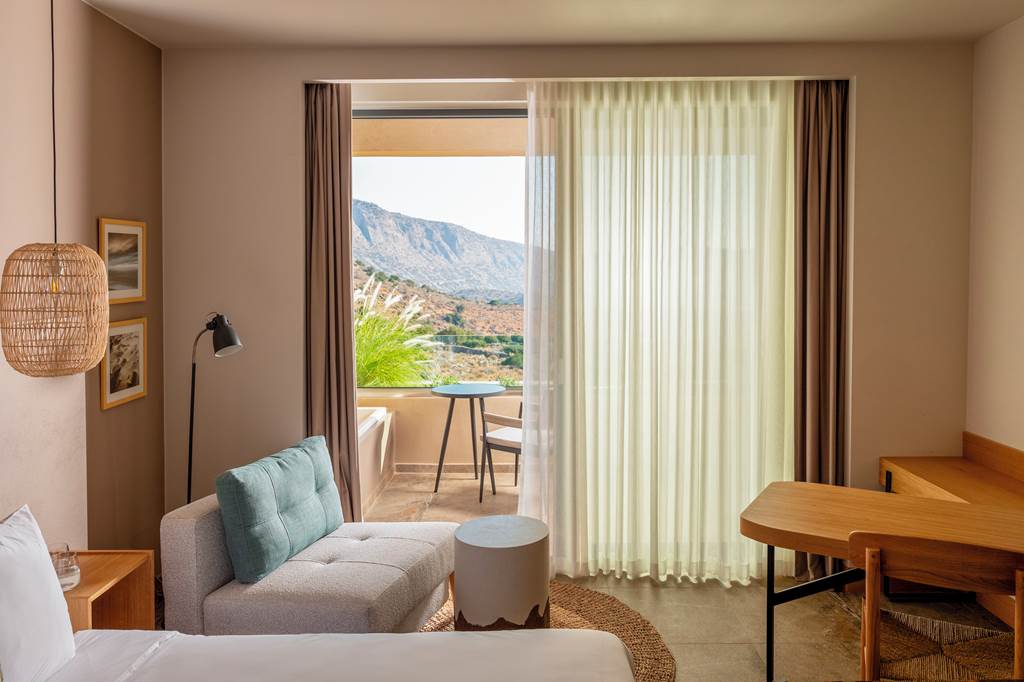 HER_87255_Domes_Aulus_Elounda_Suites_Cool_Inclusive_1024_03.jpg
