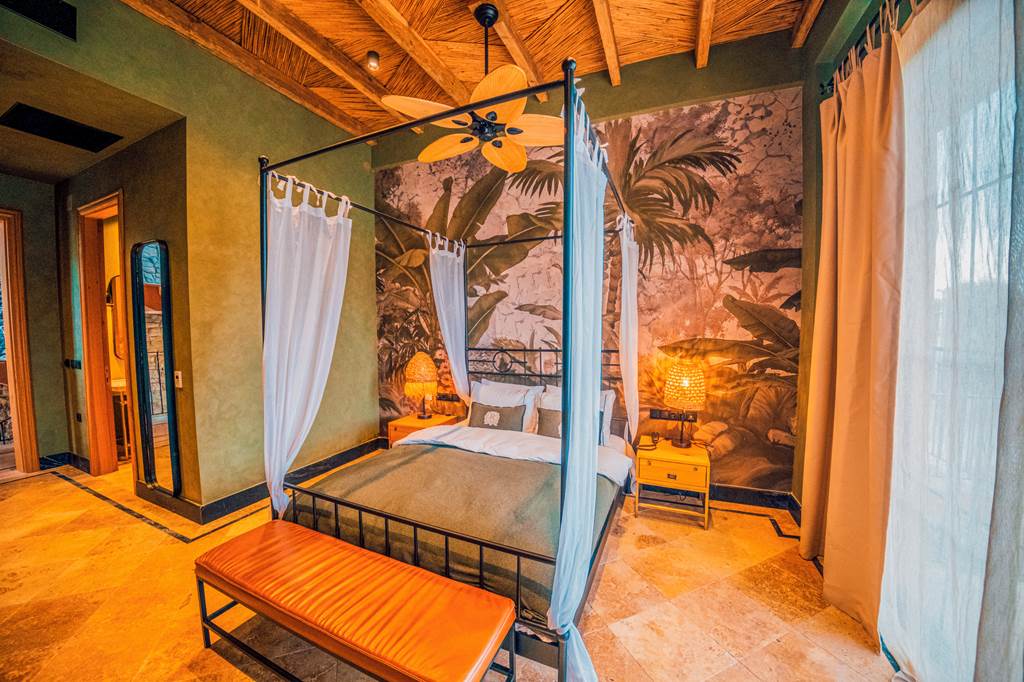 DLM_85896_The_Remote_Hotel_0623_01.jpg