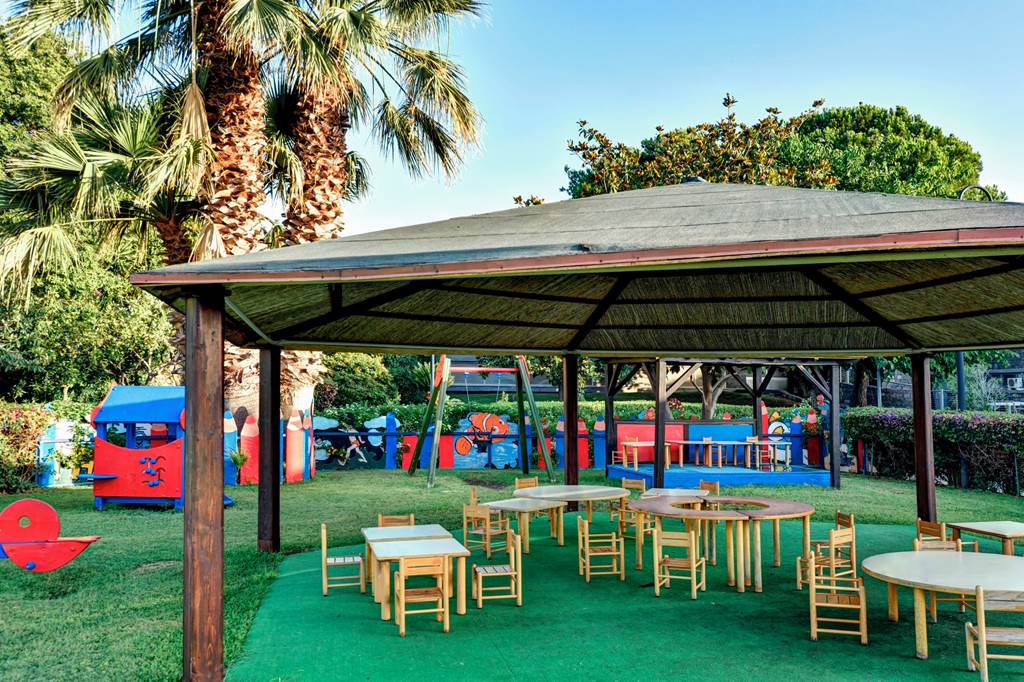 CTA_82942_UNAHOTELS_Naxos_Beach_Sicilia_0321_15.jpg