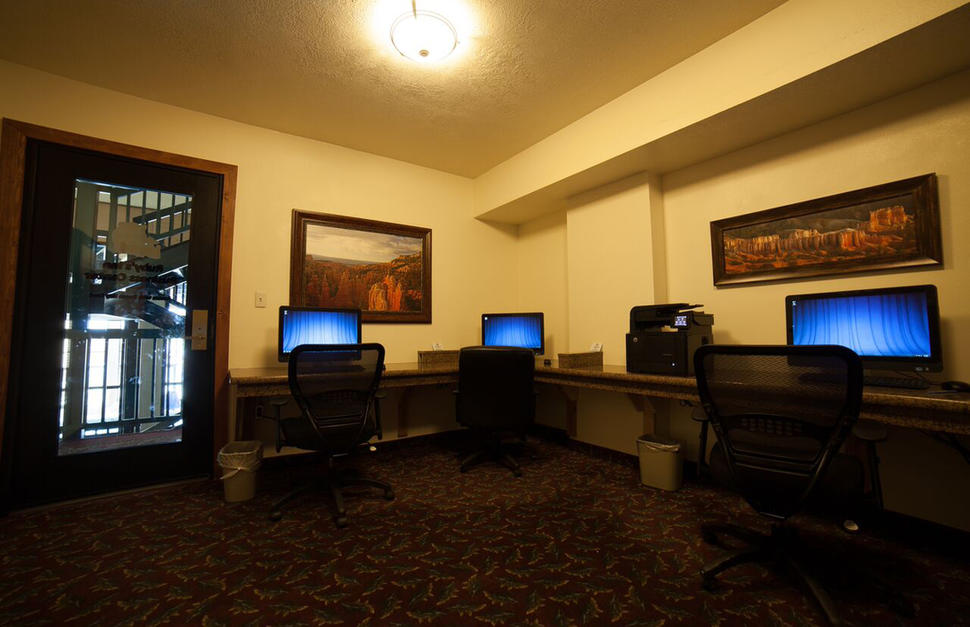 Best-Western-Plus-Rubys-Inn-12.jpg