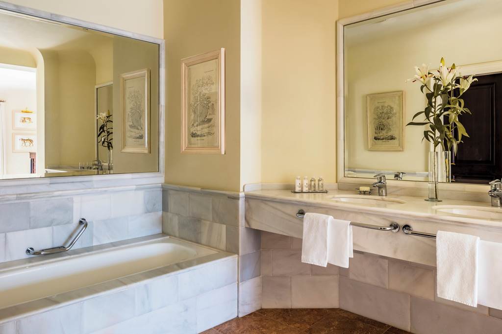 AGP_81218_Anantara_Marbella_Villa_Padierna_Palace_Benahavis_Marbella_Resort_0124_06.jpg