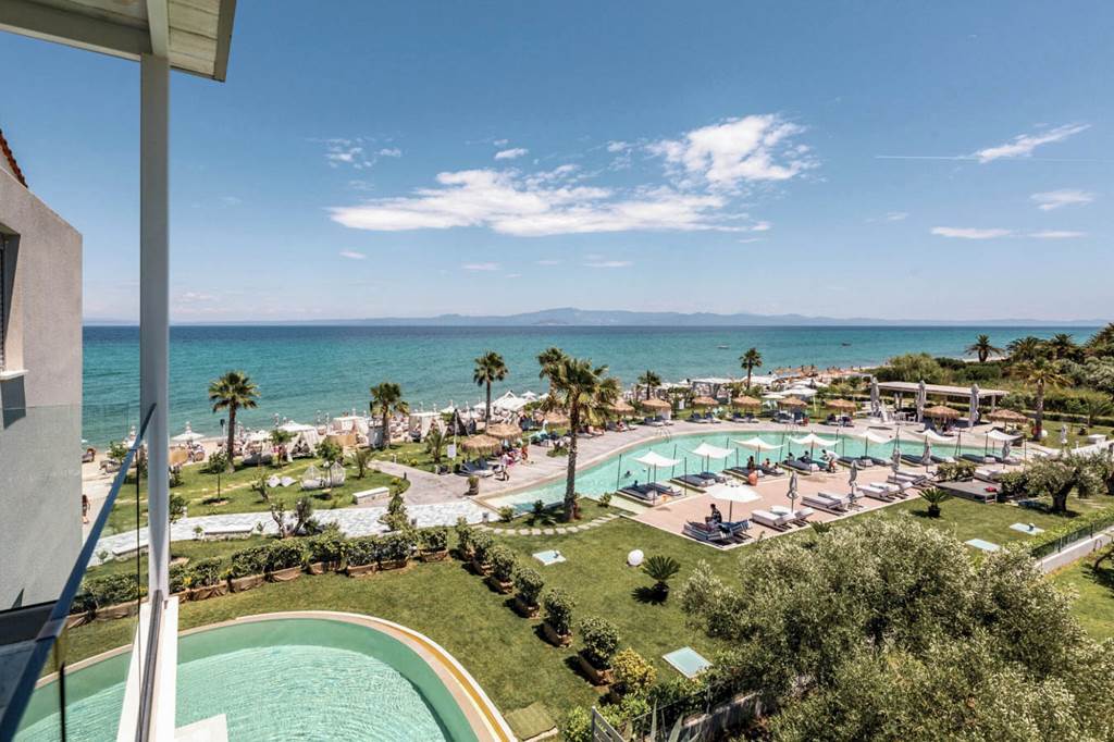 SKG_80160_Blue_Carpet_Luxury_Suites_0325_28.jpg