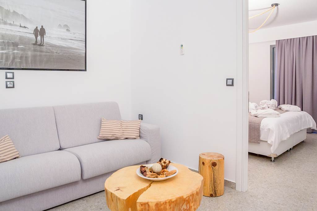 KGS_80741_Angela_Suites_&_Apartments_0719_22.jpg