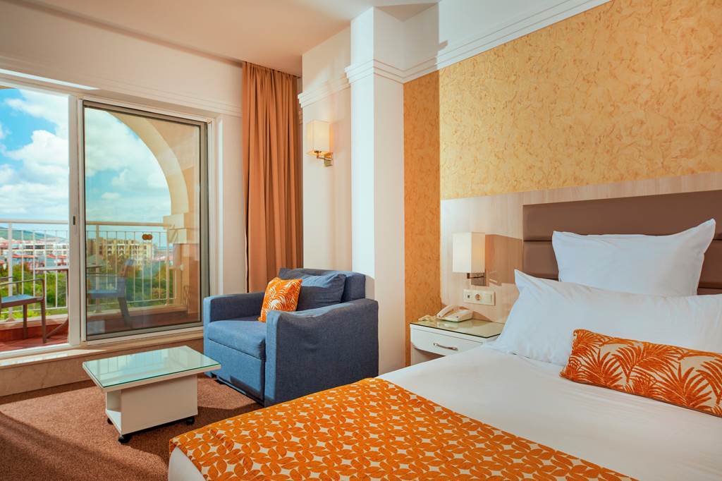 BOJ_84522_Dreams_Sunny_Beach_0623_43.jpg