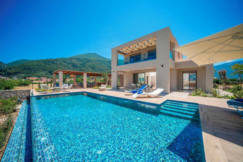 EFL_86761_Villa_Claire_Samii_1223_01.jpg