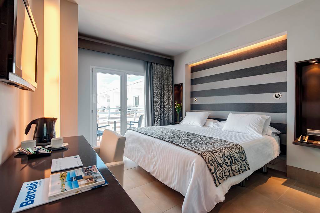 MAH_70650_Barcelo_Hamilton_0922_04.jpg