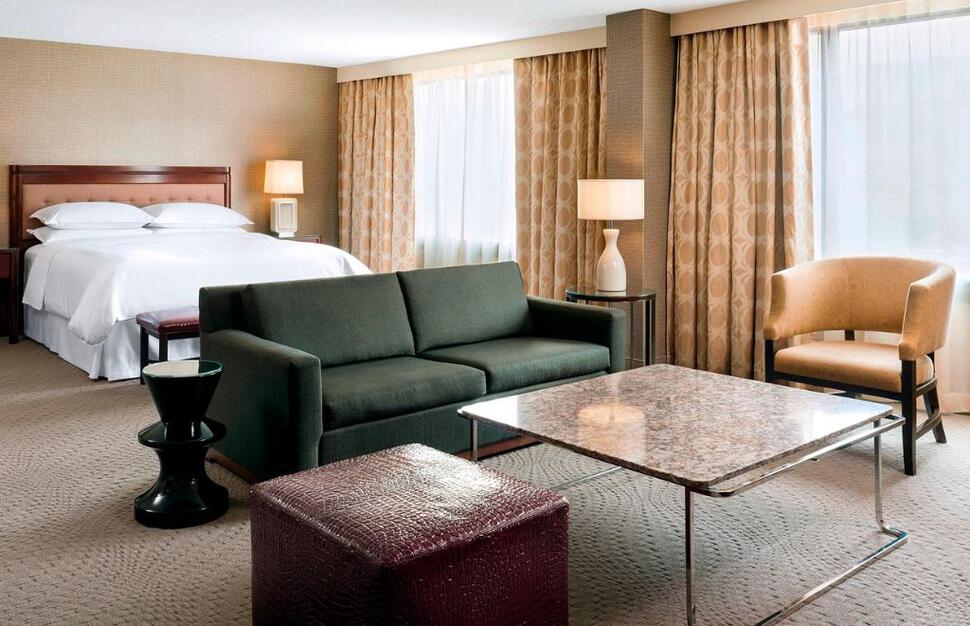 Sheraton-Centre-Toronto-13.jpg