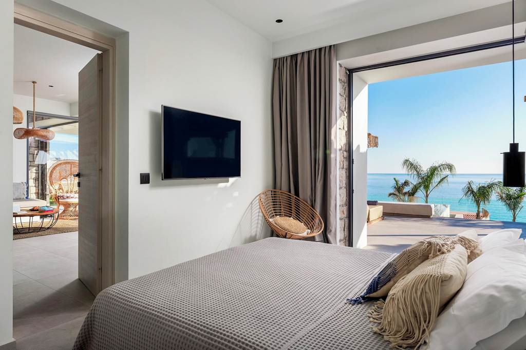 RHO_84141_Lido_White_Villa_0225_09.jpg