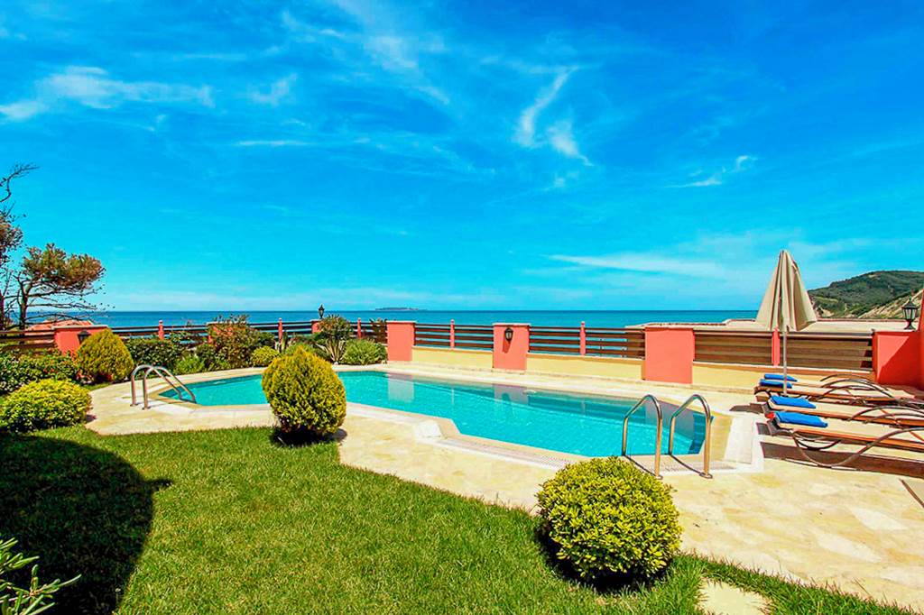 CFU_85699_Villa_Romanza_Beta_0723_18.jpg