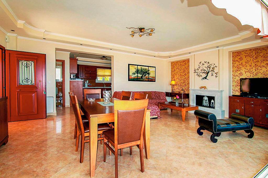 CFU_85699_Villa_Romanza_Beta_0723_21.jpg