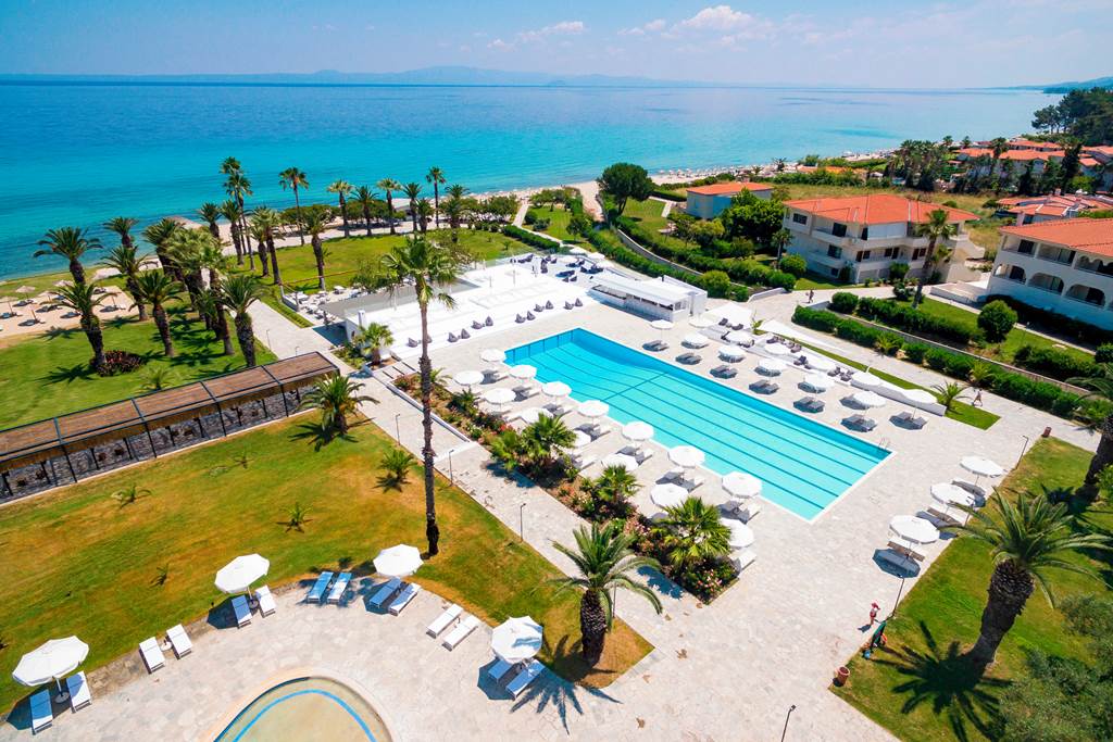SKG_74441_Kassandra_Palace_0820_01.jpg