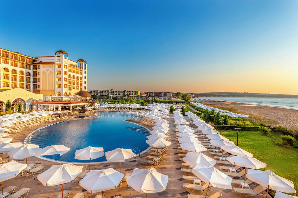 BOJ_84442_Alua_Helios_Bay_1124_03.jpg