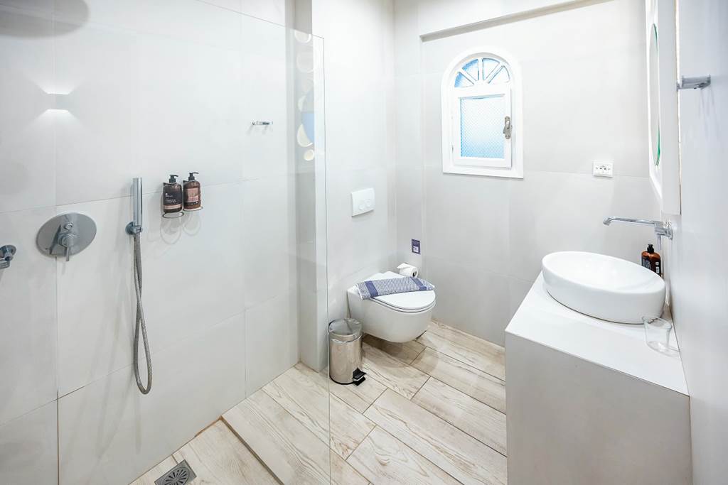 JTR_81480_Mediterranean_White_Resort_0123_19.jpg