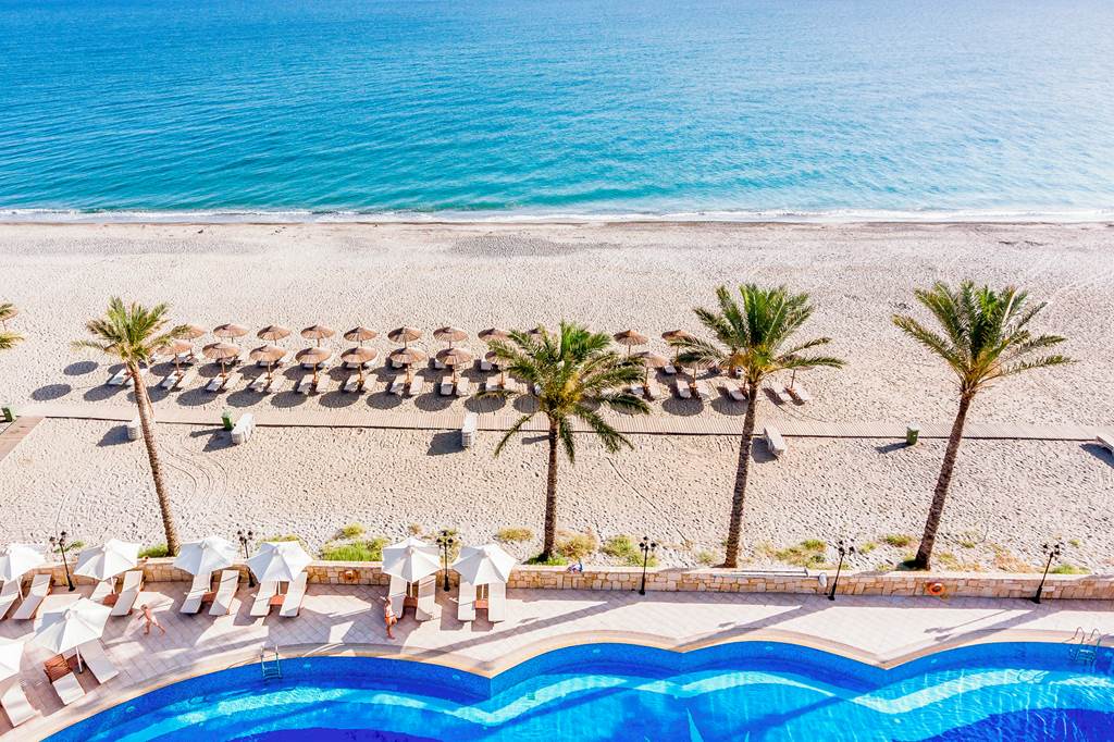 CHQ_86175_Caldera_Beach_1023_05.jpg