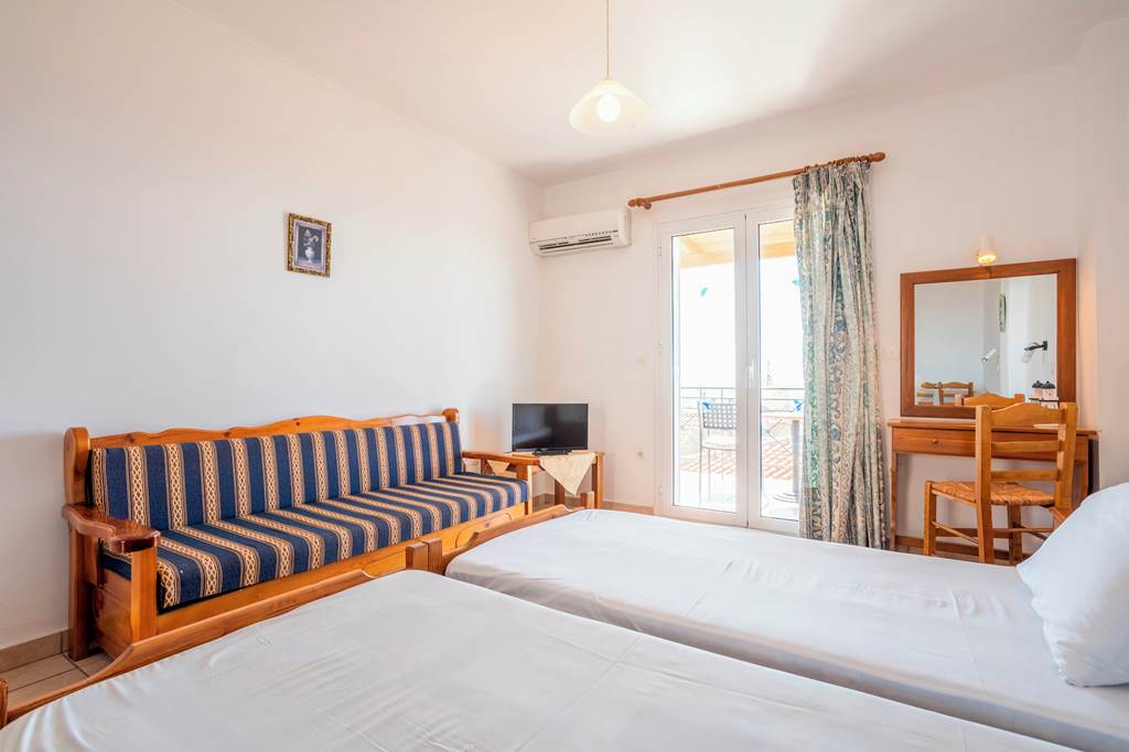 KLX_81337_Litsa_Apartments_1121_09.jpg