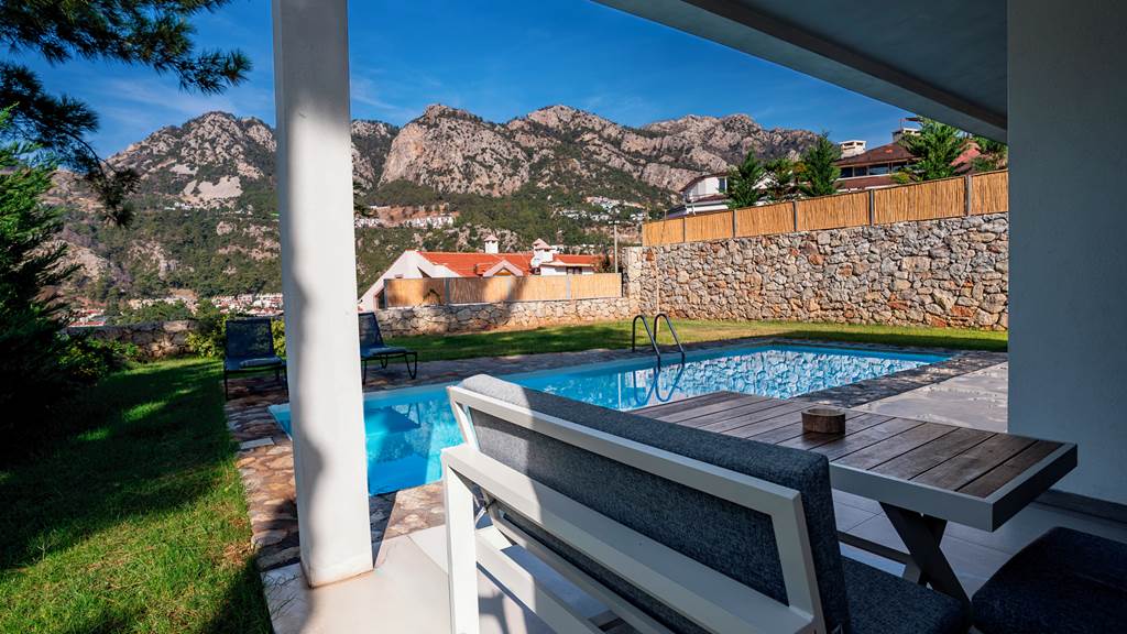 DLM_87881_Z_Villas_-_Family_Villa_with_Private_Pool_1124_02.jpg