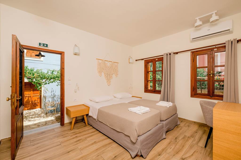 RHO_83558_Opera_House_Apartments_0624_03.jpg