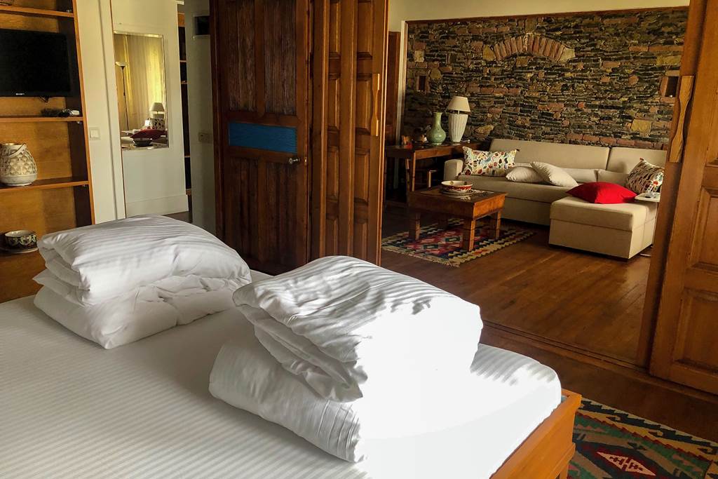 BJV_84620_El_Vino_Hotel_&_Suites_1222_03.jpg