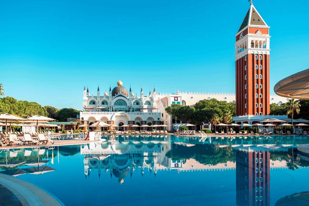 AYT_88601_Ducale_Lara_0325_04.jpg
