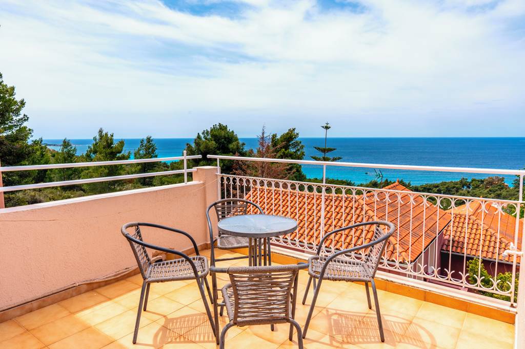 EFL_82540_Sunset_Paradise_Resort_0524_39.jpg