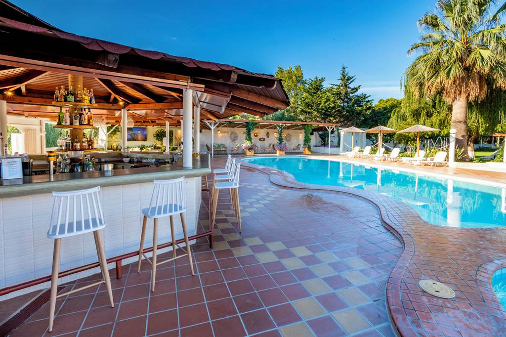 JSI_82443_Almira_Hotel_1021_09.jpg
