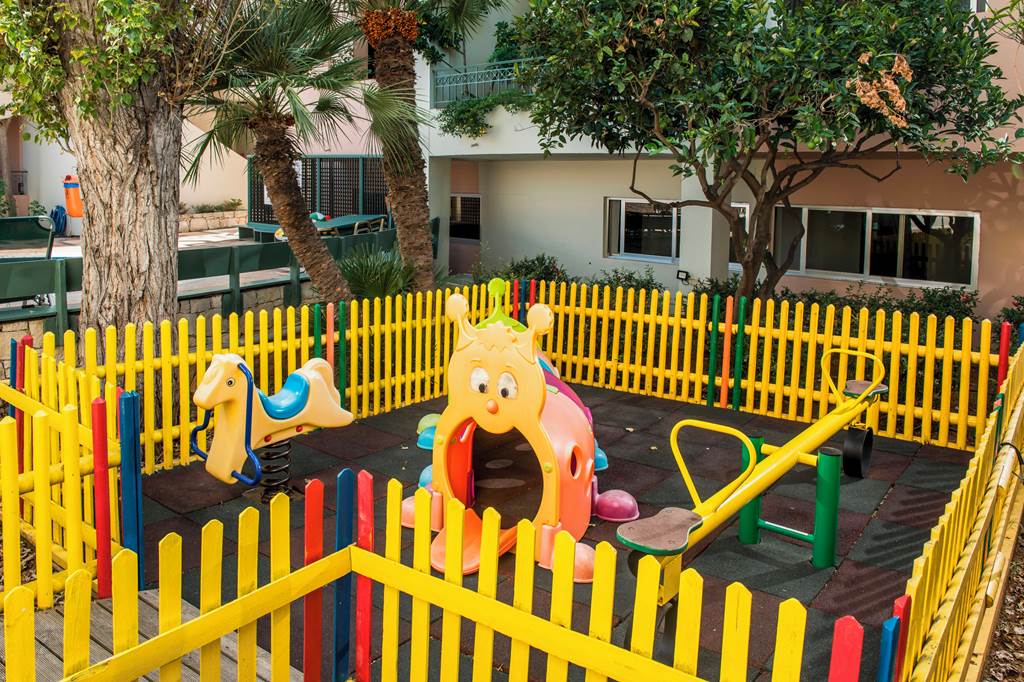 CHQ_82473_Lotus_Hotel_Apartments_1023_04.jpg