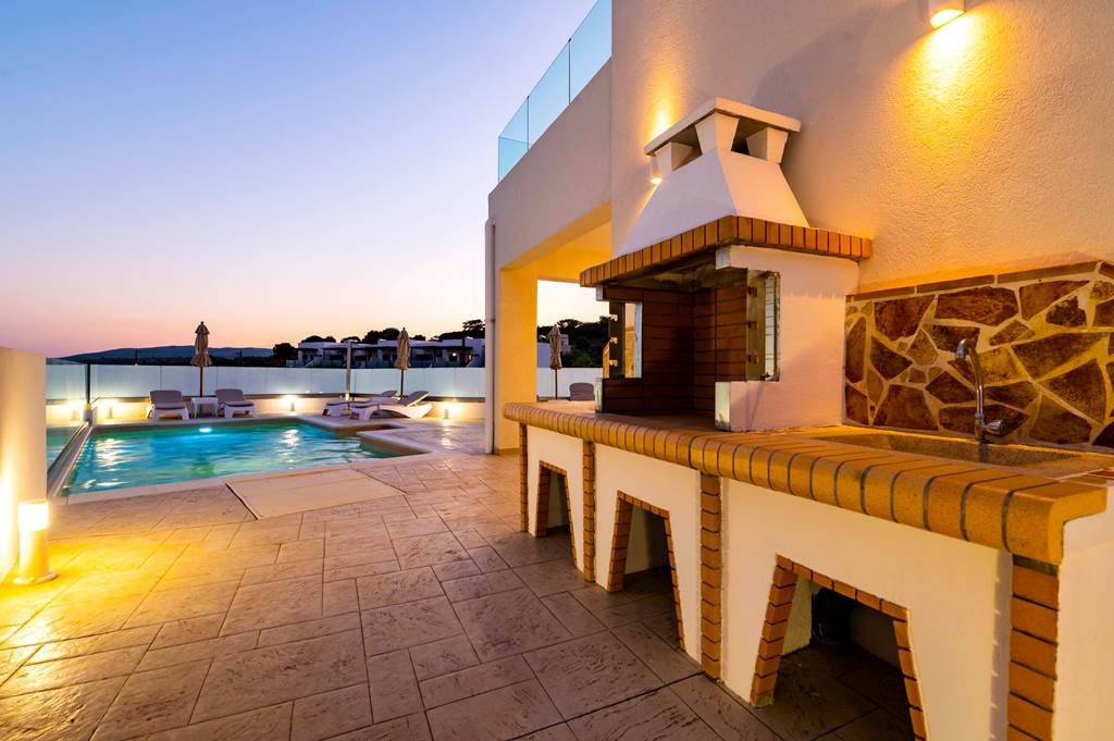 RHO_83853_Villa_Eventide_0522_01.jpg