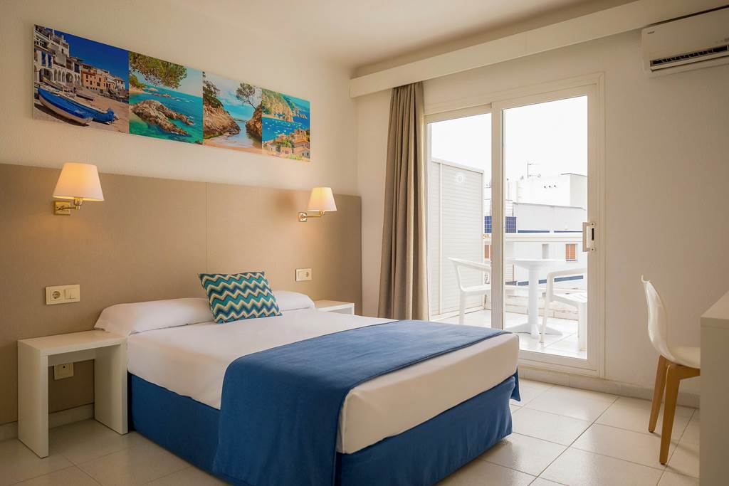 GRO_73531_htop_Caleta_Palace_0624_01.jpg