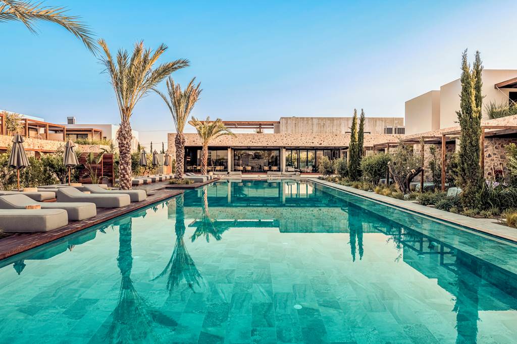 KGS_83909_Theros_All_Suite_Hotel_0824_06.jpg