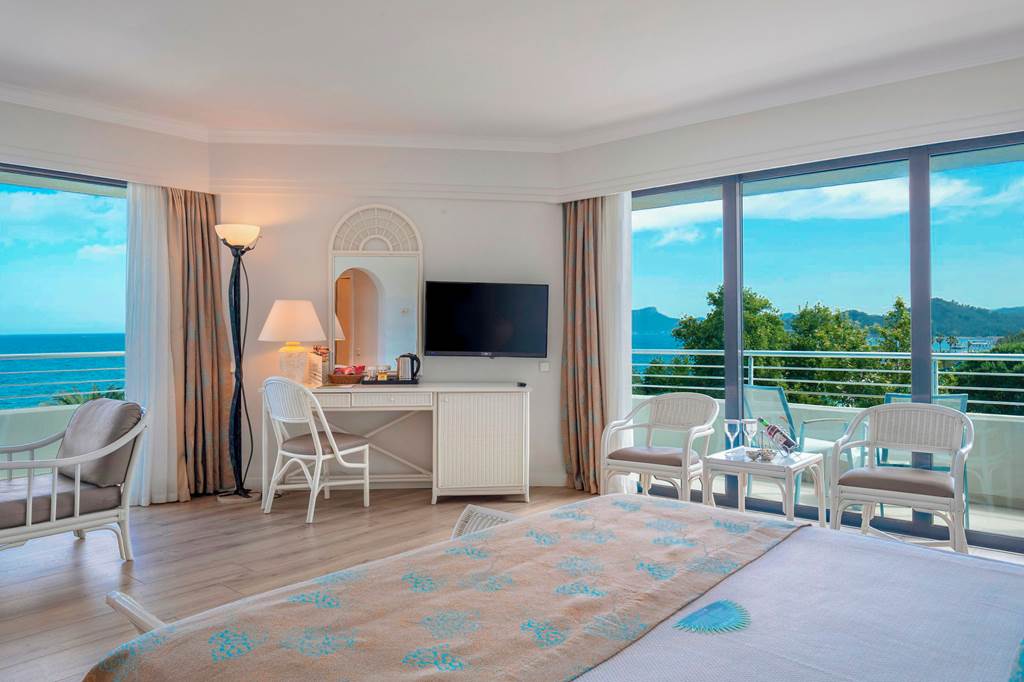 AYT_85685_Mirage_Park_Resort_0723_30.jpg