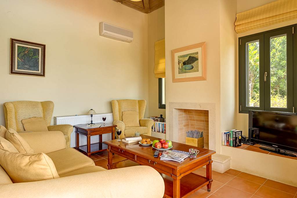 EFL_75089_Villa_Riaki_0317_07.jpg