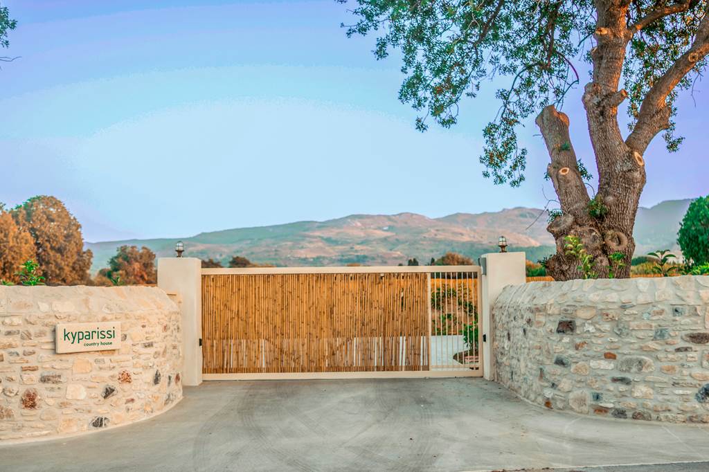 KGS_87123_Villa_Kyparissi_0124_02.jpg