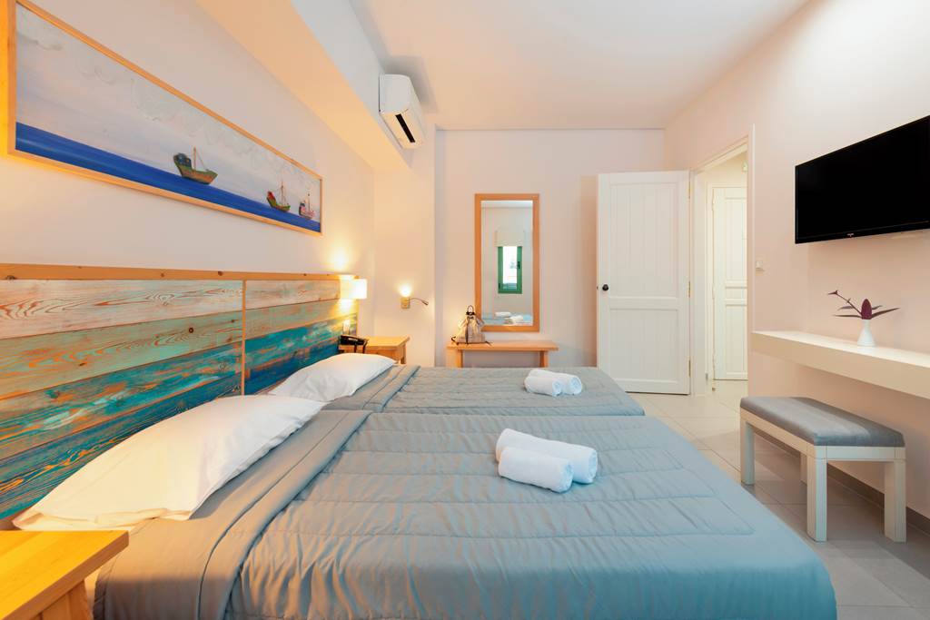 CHQ_84219_Erato_Beach_Hotel_0922_11.jpg