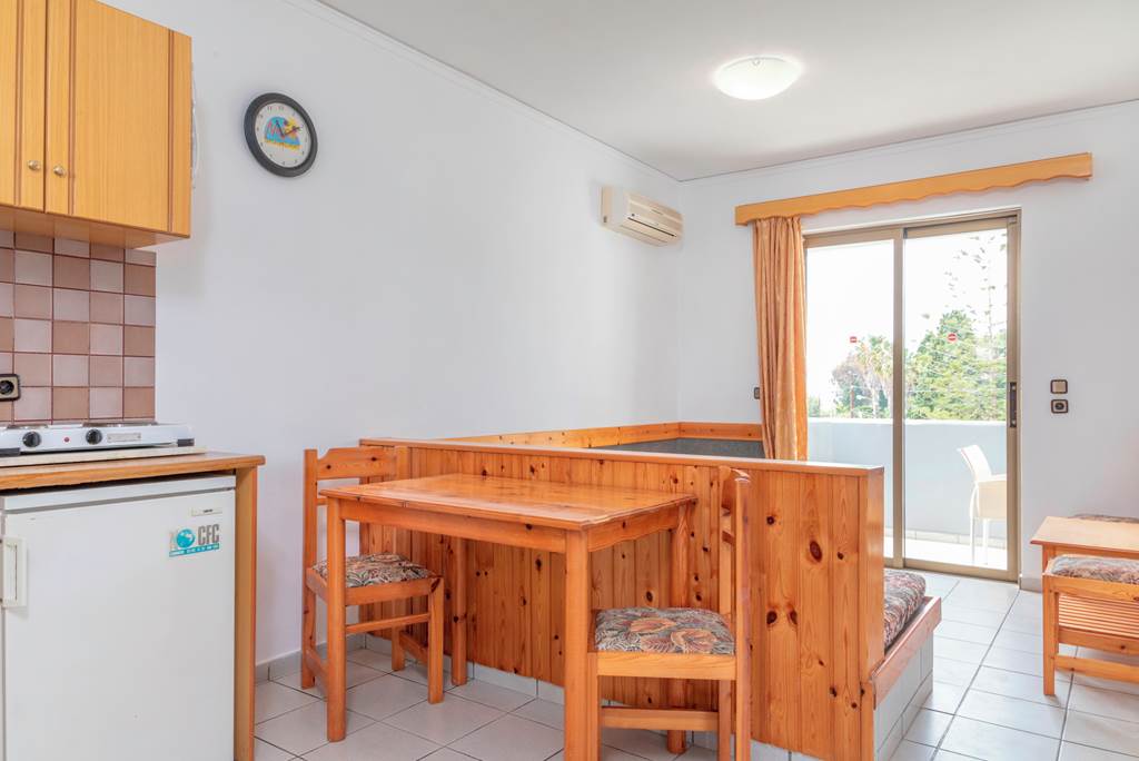 KGS_74735_Nicon_Apartments_0519_02.jpg