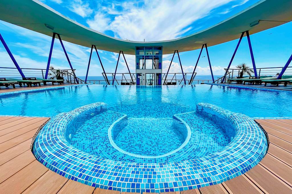 BOJ_78382_Sol_Marina_Palace_0921_02.jpg