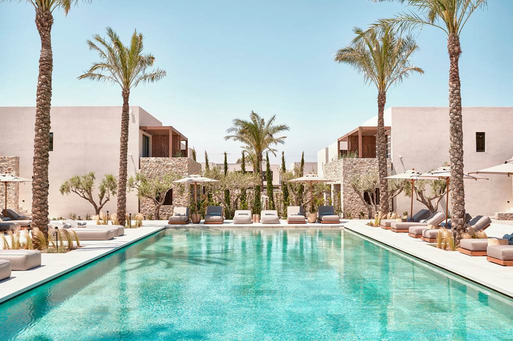 KGS_83909_Theros_All_Suite_Hotel_1222_04.jpg