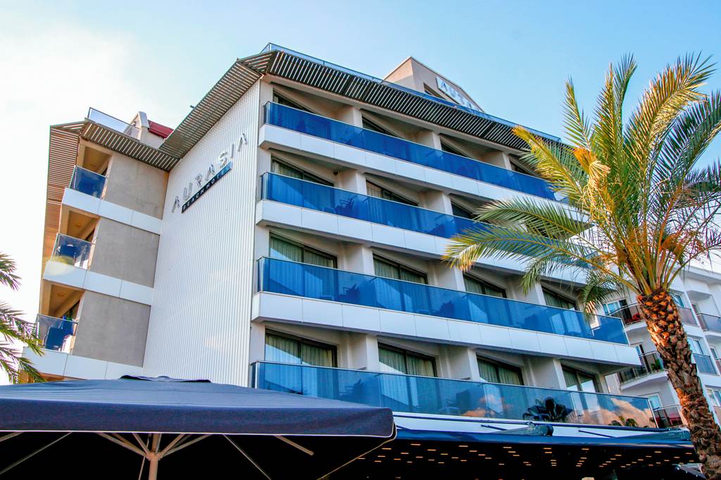 DLM_84621_Aurasia_Beach_Hotel_1122_08.jpg