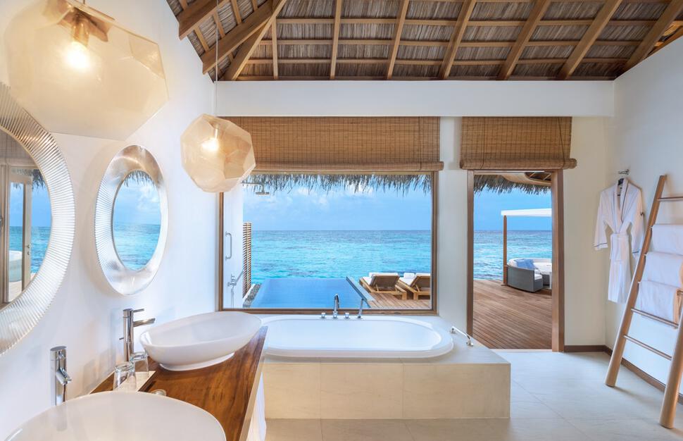 W-Maldives-Retreat-Spa-13.jpg