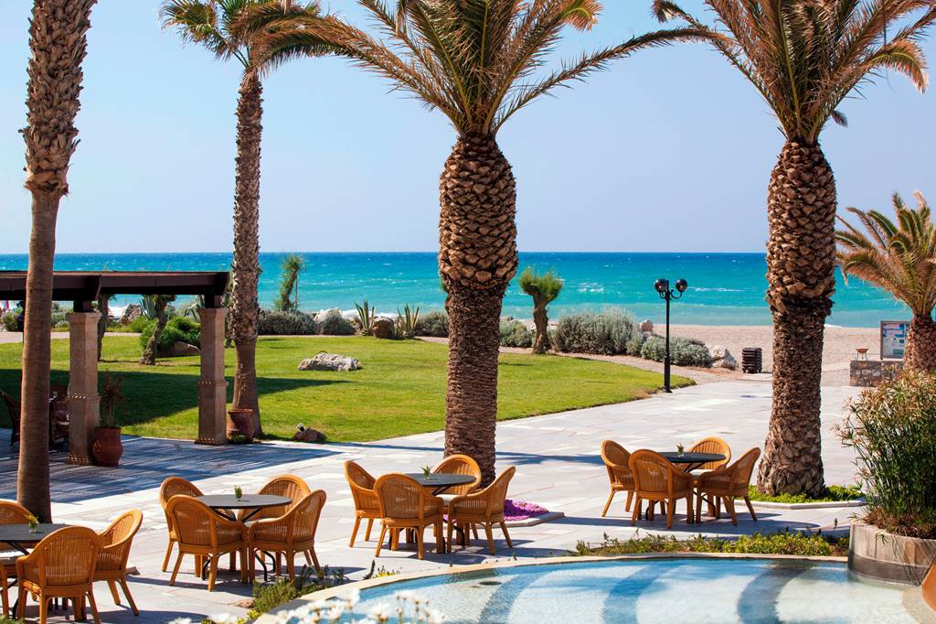 HER_87894_Aquila_Rithymna_Beach_0824_16.jpg