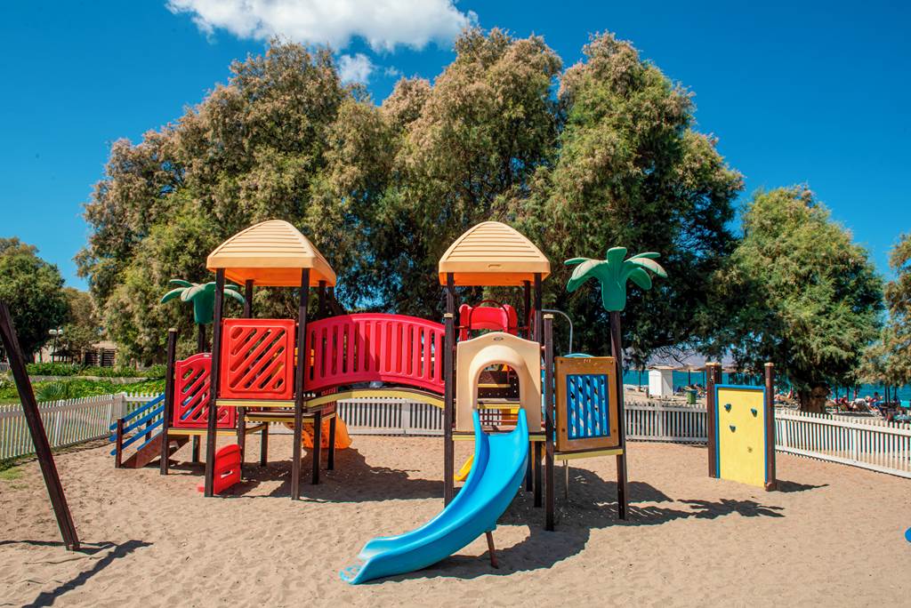 CHQ_86175_Caldera_Beach_0125_09.jpg